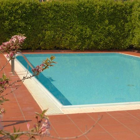 Апартаменты Casa Chiare - Immobiliare Azzurra Бардолино Экстерьер фото
