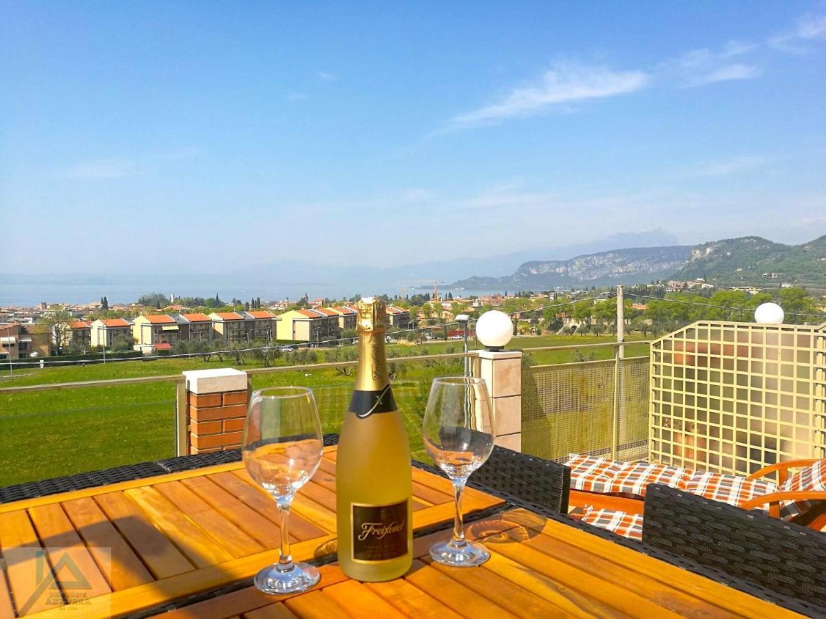 Апартаменты Casa Chiare - Immobiliare Azzurra Бардолино Экстерьер фото