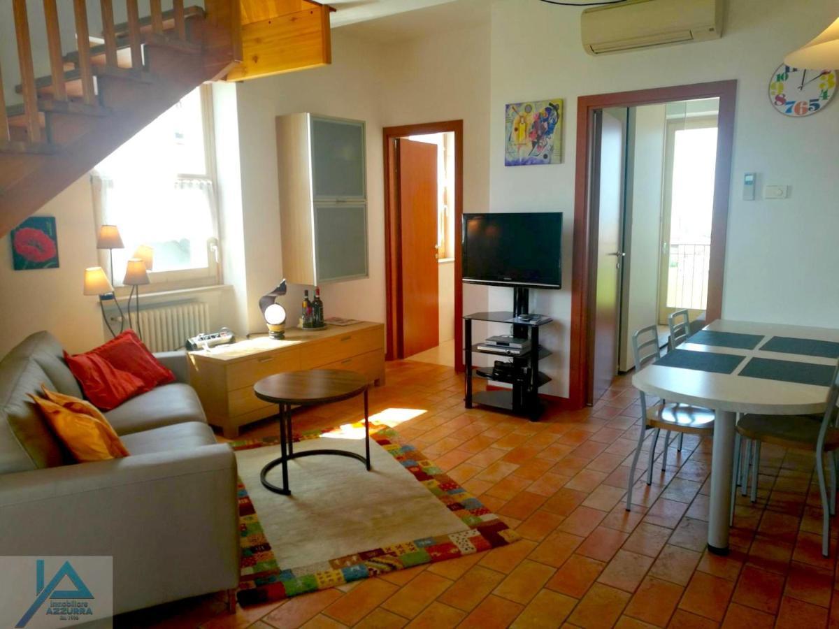 Апартаменты Casa Chiare - Immobiliare Azzurra Бардолино Экстерьер фото